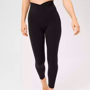 AERIE CROSS OVER LEGGINGS!